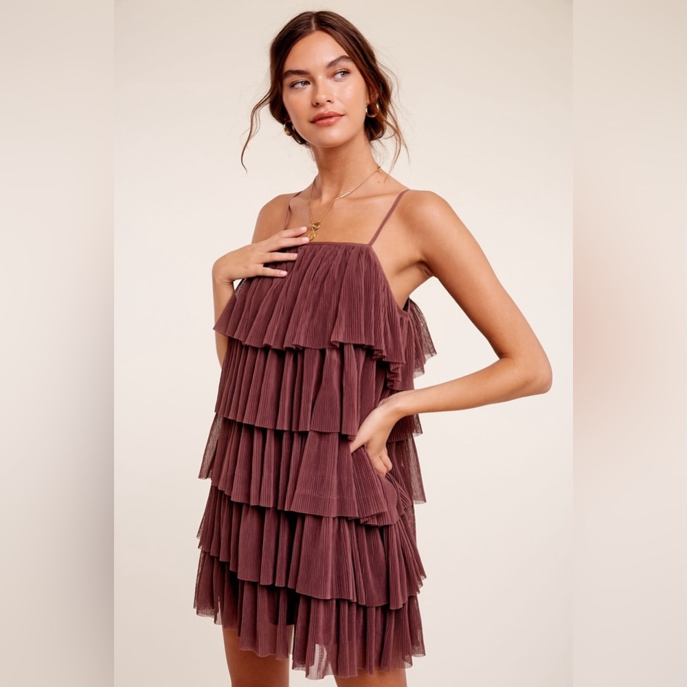 Women's Dress - Listicle by Lala Maroon Big Apple Tiered Mini Dress Size M